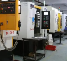 A kompozit robotok vezetik a CNC műhely automatizálásának új korszakát