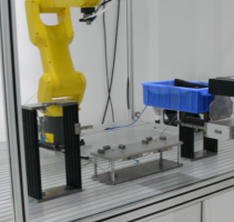 A Fuwei intelligens kompozit robot alkalmazása CNC automatikus betöltésben és kirakodásban